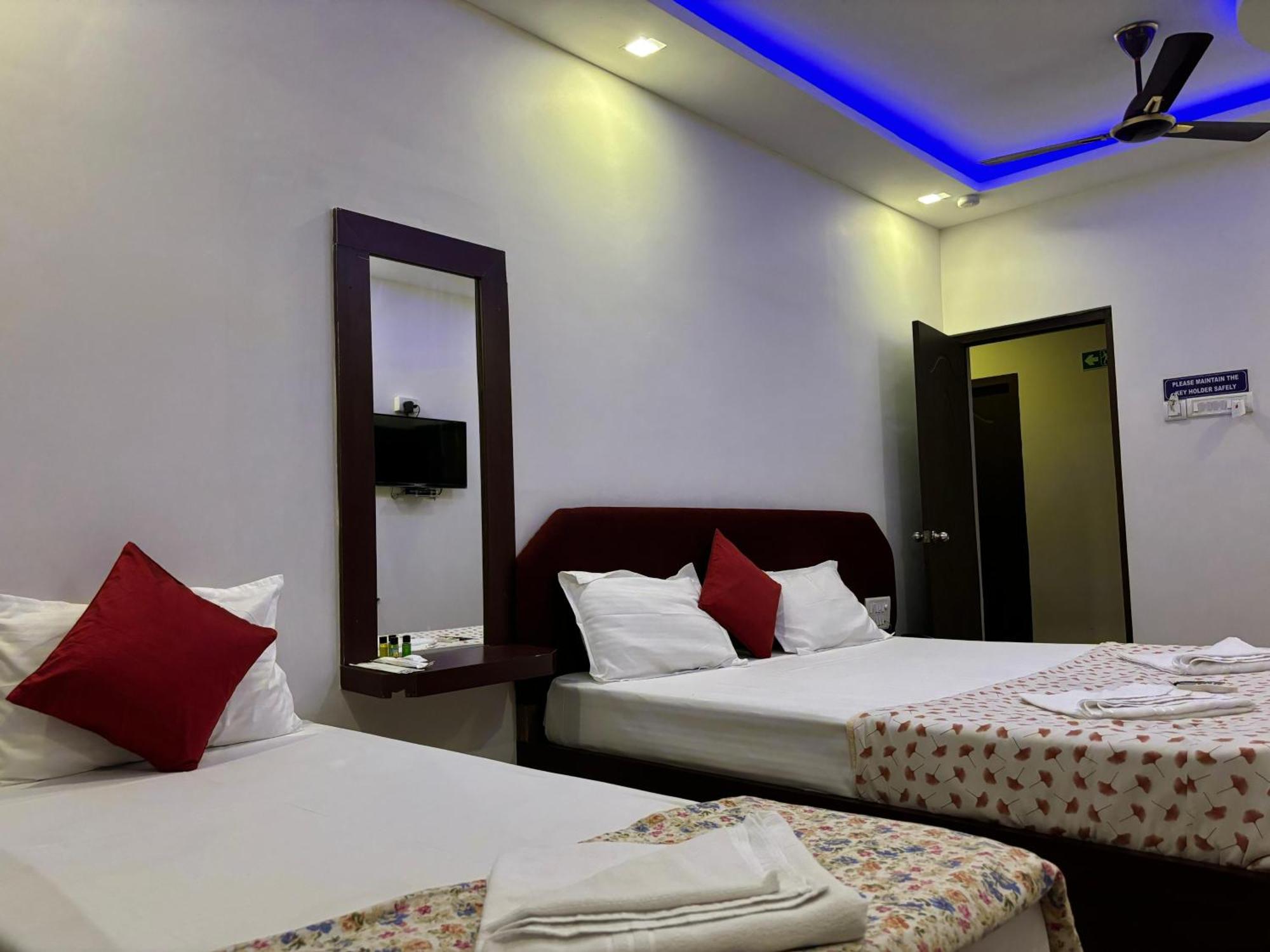 The Tamarind Tree Hotel & Restaurant Shadipur المظهر الخارجي الصورة