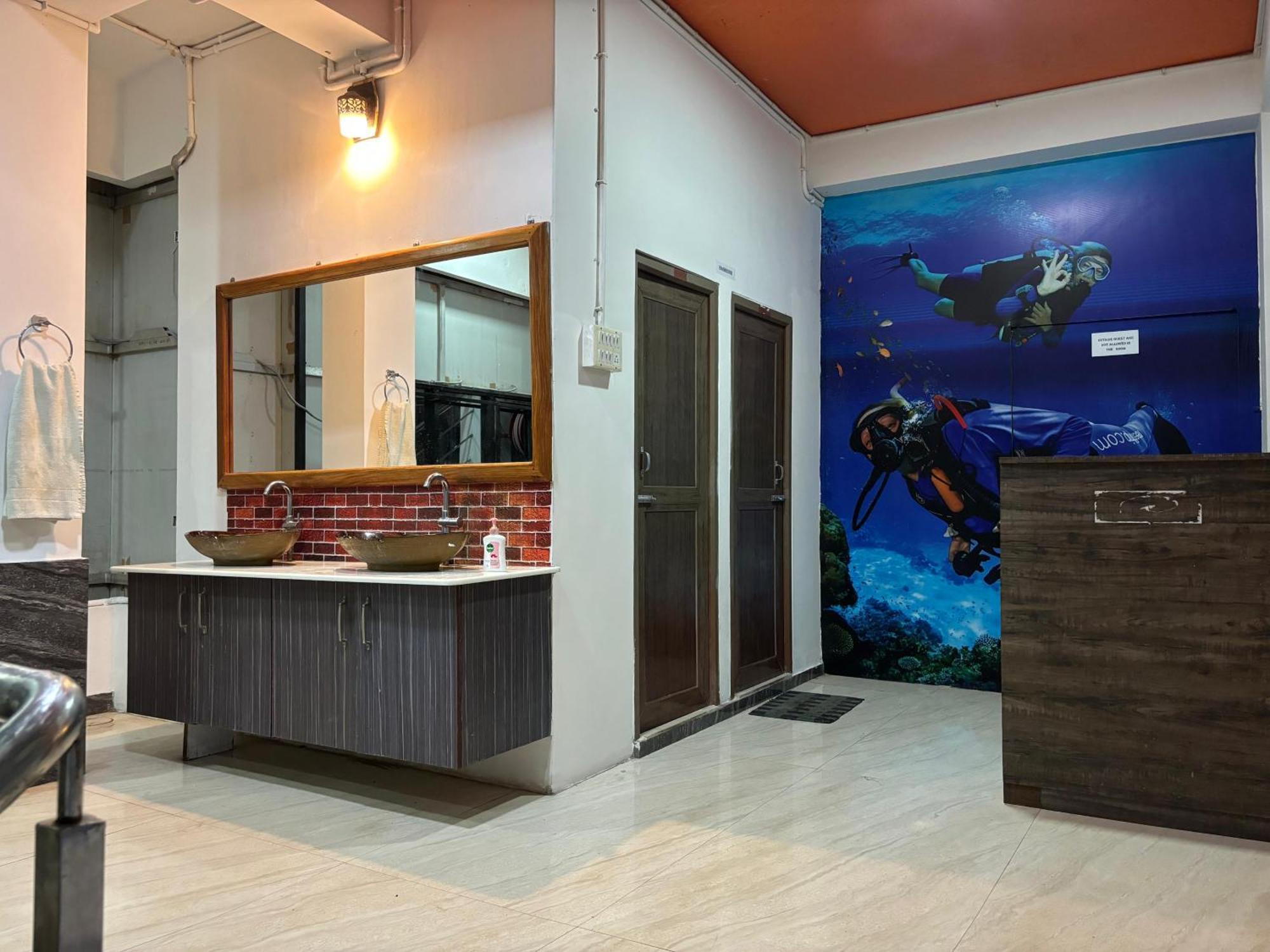 The Tamarind Tree Hotel & Restaurant Shadipur المظهر الخارجي الصورة