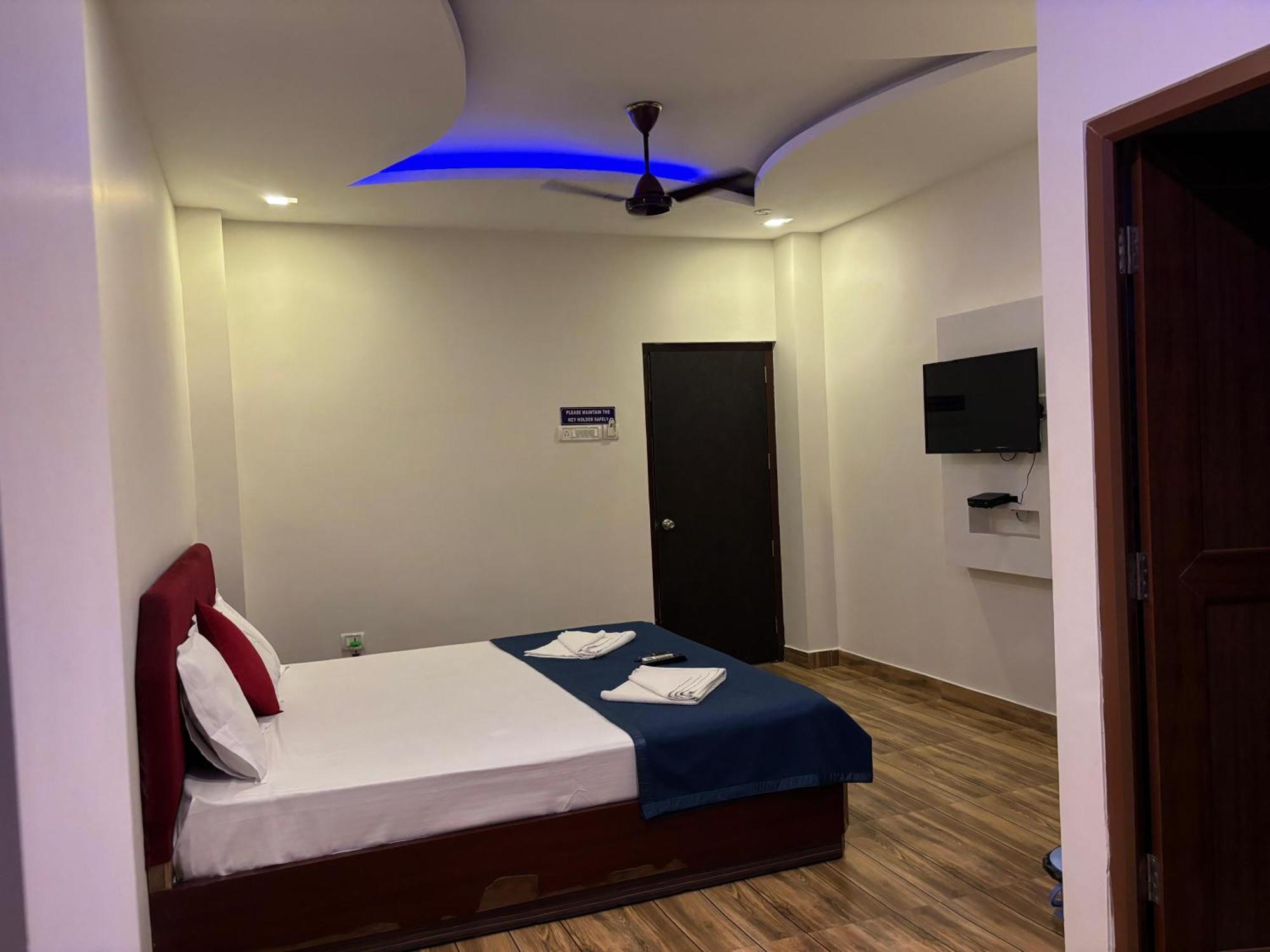 The Tamarind Tree Hotel & Restaurant Shadipur المظهر الخارجي الصورة