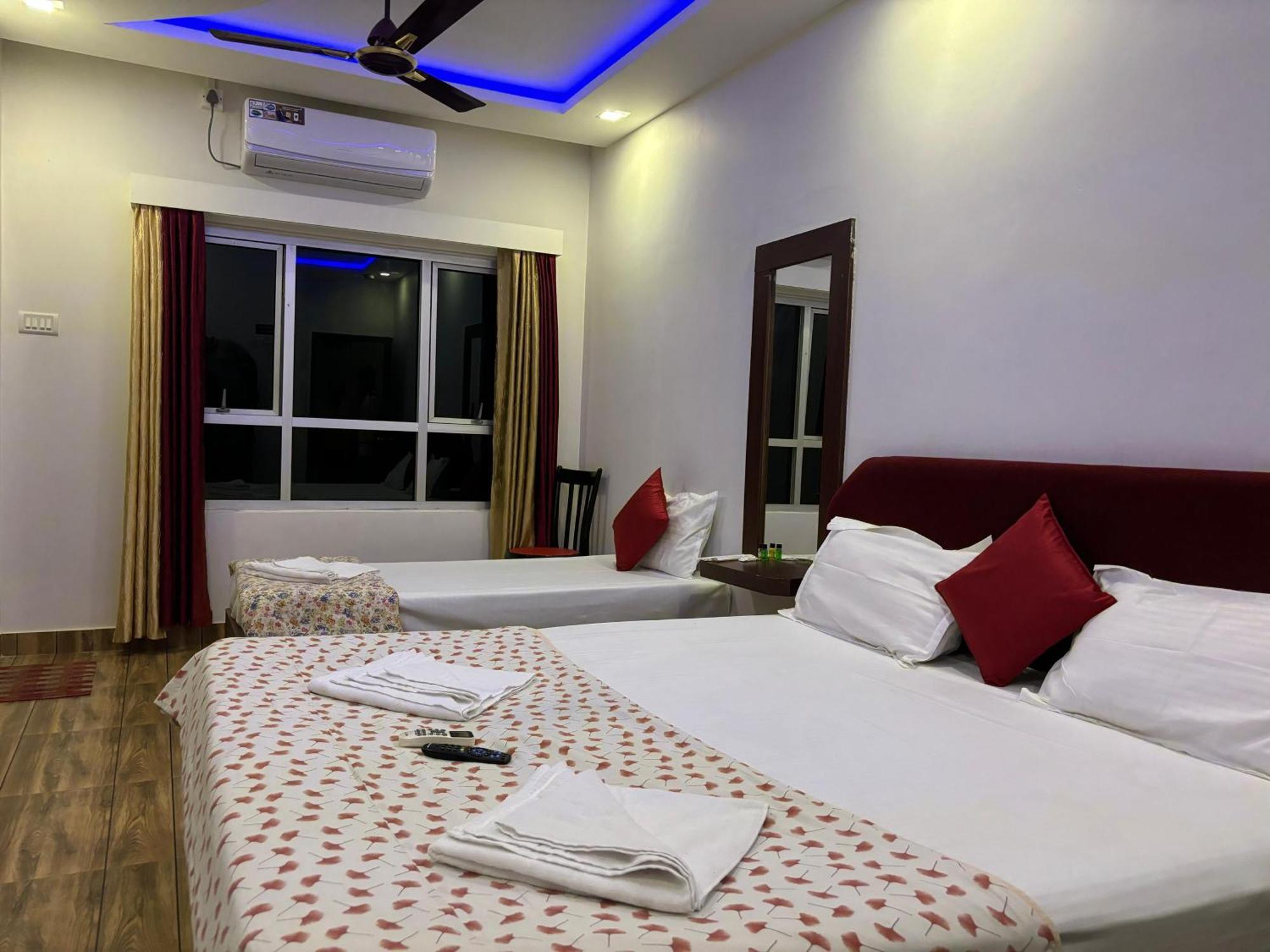 The Tamarind Tree Hotel & Restaurant Shadipur المظهر الخارجي الصورة